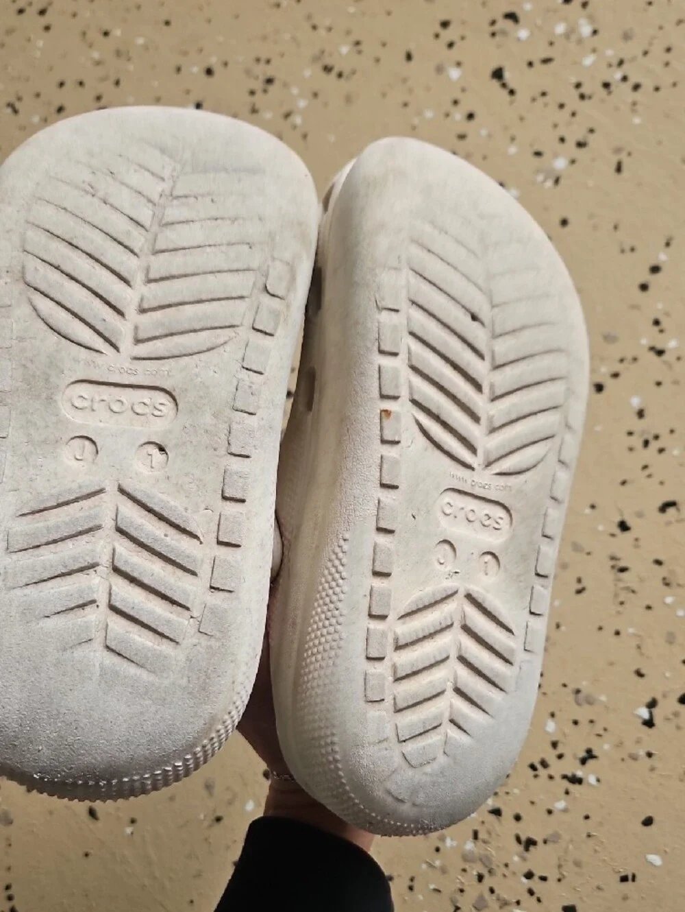 Girls Sandals And Crocs